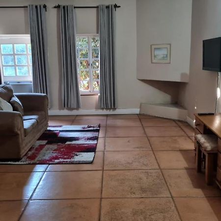 The Hertford Country Hotel Johannesburg Esterno foto