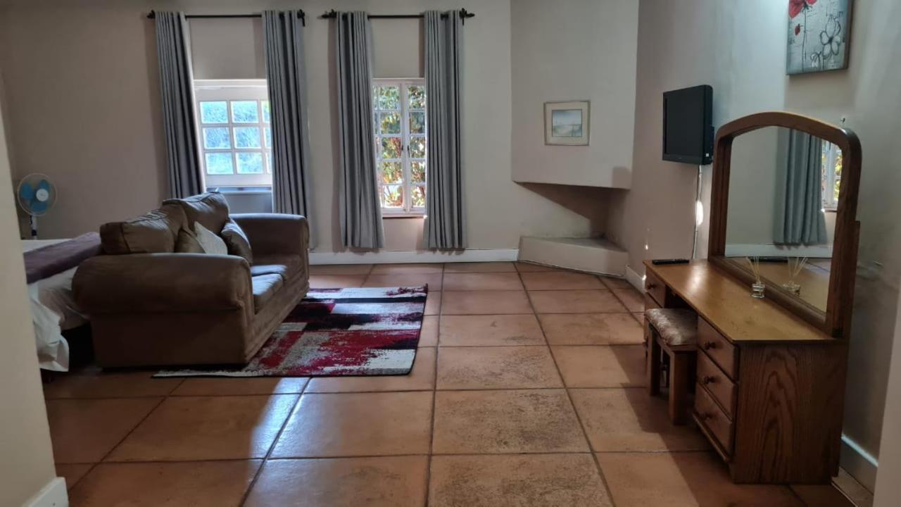 The Hertford Country Hotel Johannesburg Esterno foto