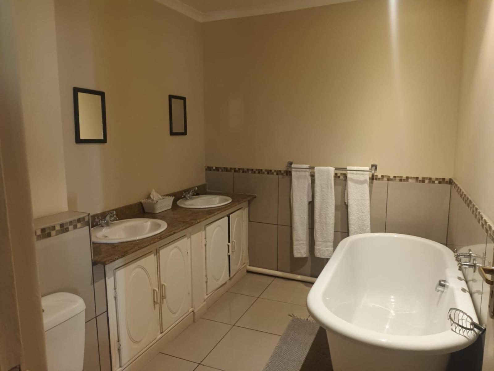 The Hertford Country Hotel Johannesburg Esterno foto